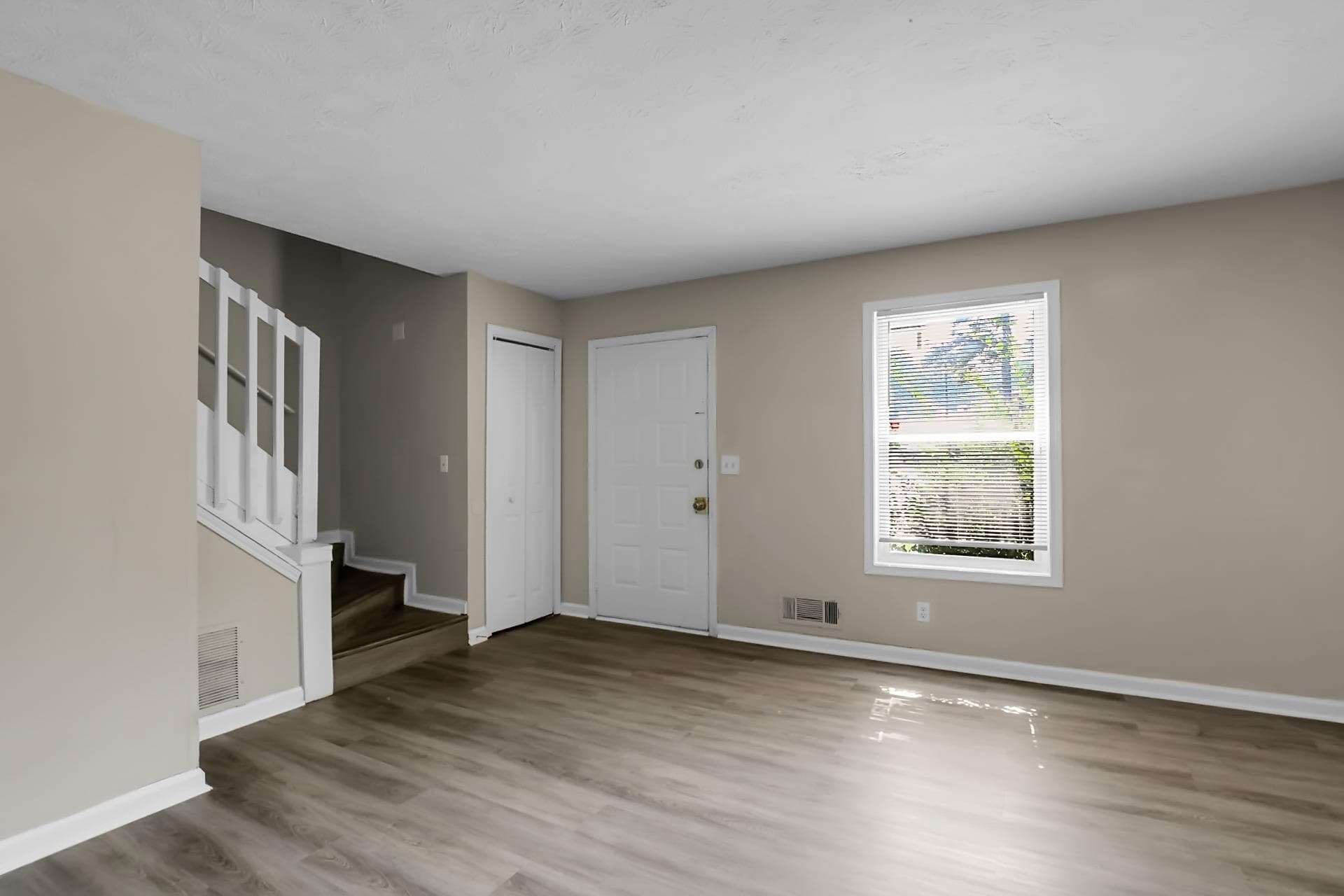 3 bedroom, 1.5 bathroom, 1,580 sq ft duplex for rent at 1229 Creek Forest Court, Conyers, GA 30012 for $1,795 a month — photo 9
