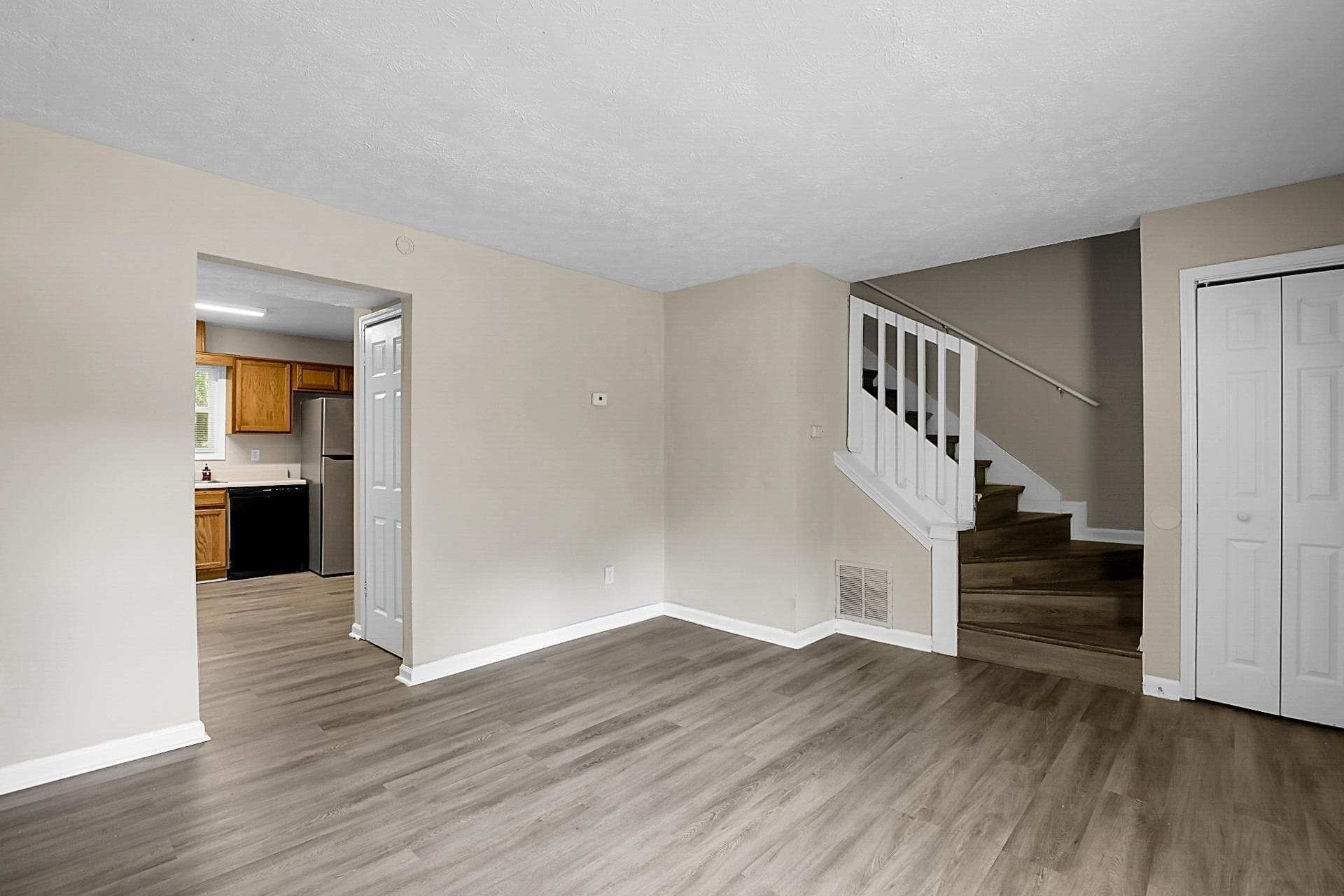 3 bedroom, 1.5 bathroom, 1,580 sq ft duplex for rent at 1229 Creek Forest Court, Conyers, GA 30012 for $1,795 a month — photo 8