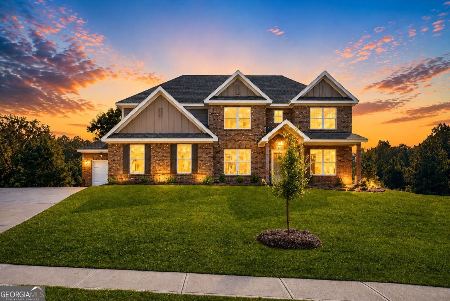5 bedroom, 3 bathroom, 2,805 sq ft single family residence for sale at 128 Patillo Manor 07, Stockbridge, GA 30281 — photo 3