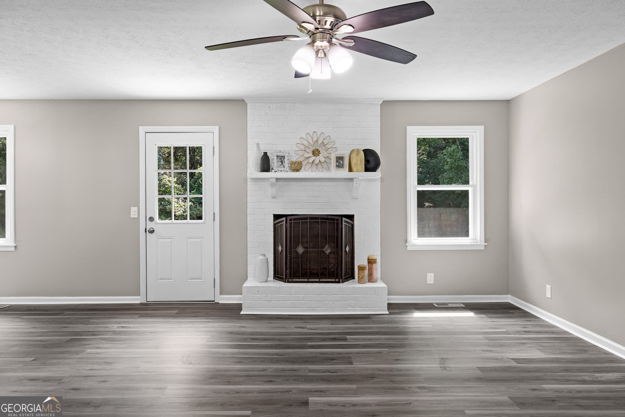 3 bedroom, 2 bathroom, 1,266 sq ft single family residence under contract at 114 Paddle Wheel Drive, Lagrange, GA 30240 — photo 7