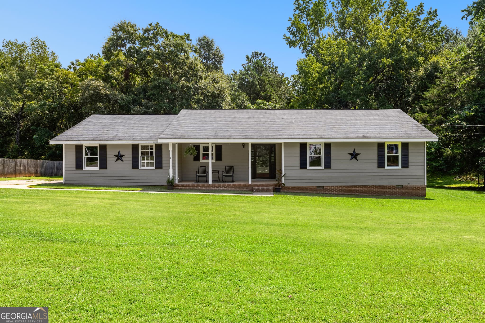 3 bedroom, 2 bathroom, 1,266 sq ft single family residence under contract at 114 Paddle Wheel Drive, Lagrange, GA 30240
