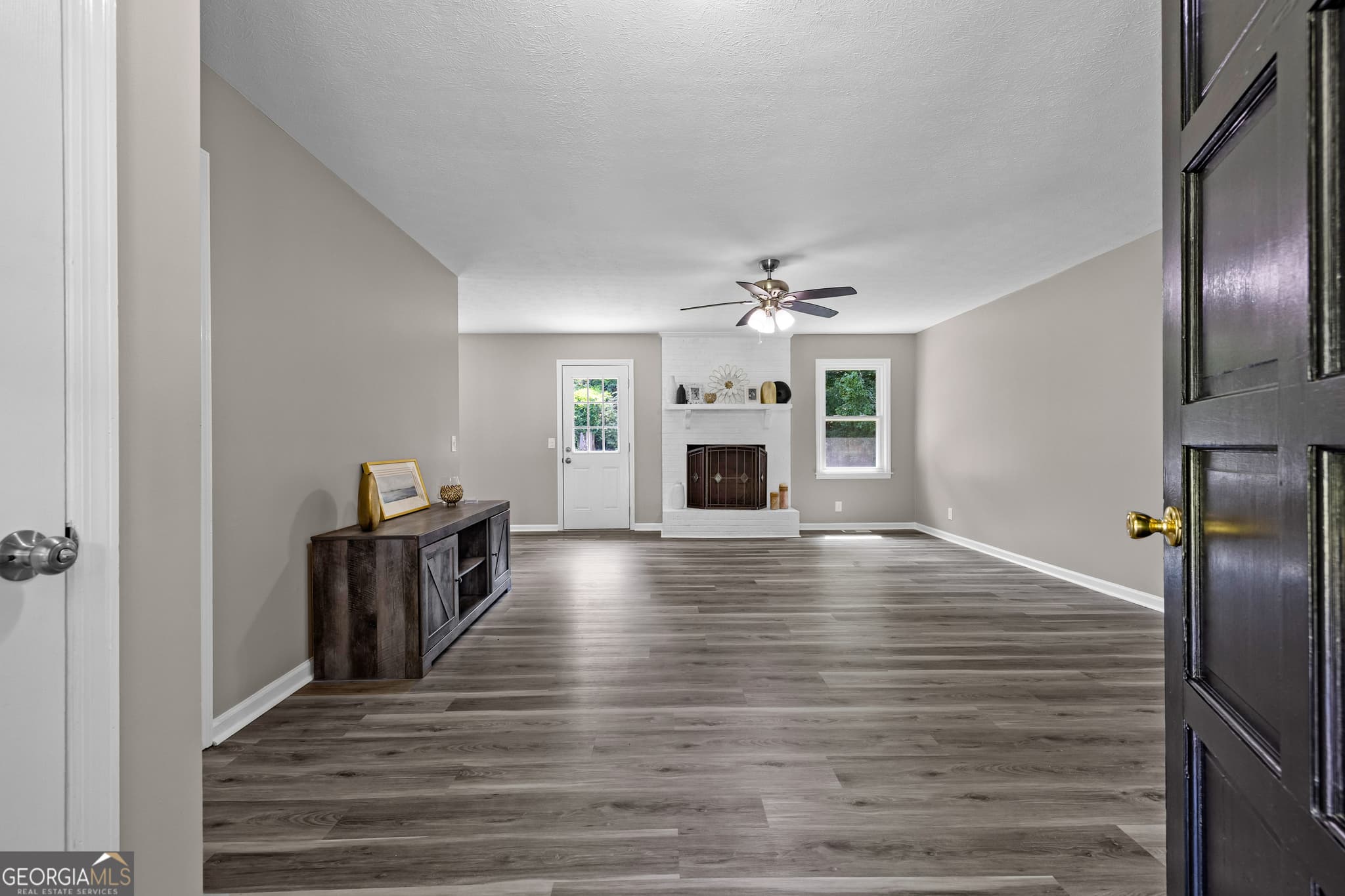 3 bedroom, 2 bathroom, 1,266 sq ft single family residence under contract at 114 Paddle Wheel Drive, Lagrange, GA 30240 — photo 5