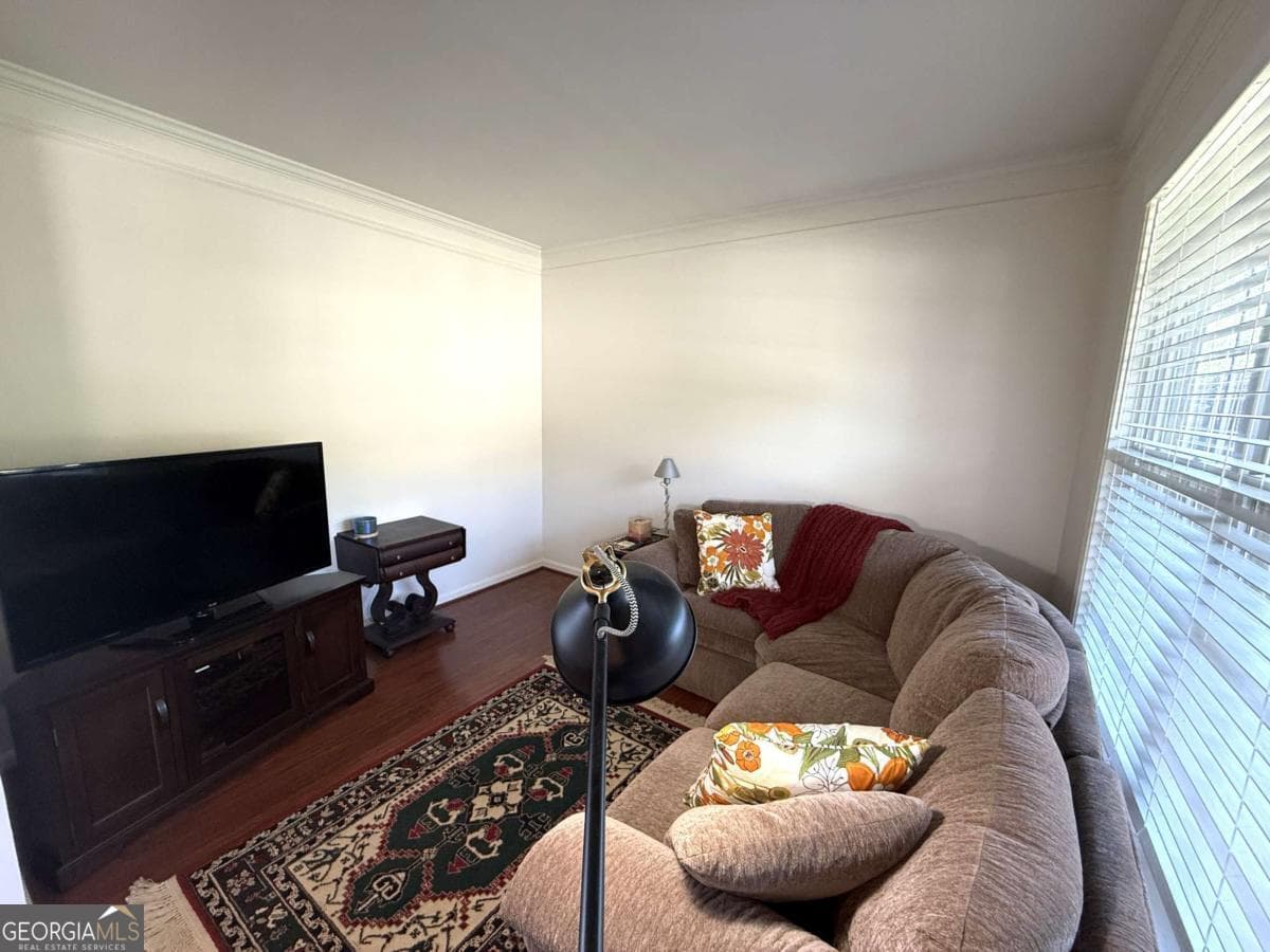 4 bedroom, 3 bathroom, 2,646 sq ft single family residence for sale at 6640 Grand Magnolia Drive, Buford, GA 30518 — photo 7