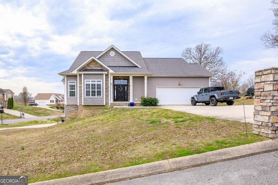 4 bedroom, 3.5 bathroom, 3,178 sq ft single family residence sold at 23 Raleigh Drive, Lafayette, GA 30728