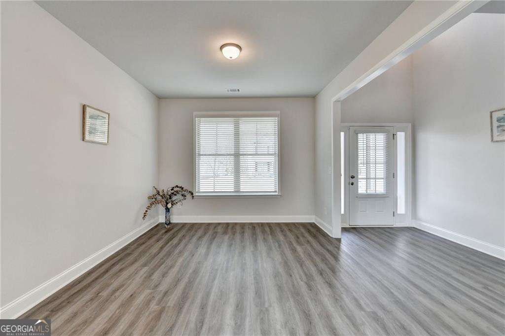 4 bedroom, 2.5 bathroom, 2,736 sq ft single family residence for sale at 3328 Sir Gregory Manor, Lawrenceville, GA 30044 — photo 8