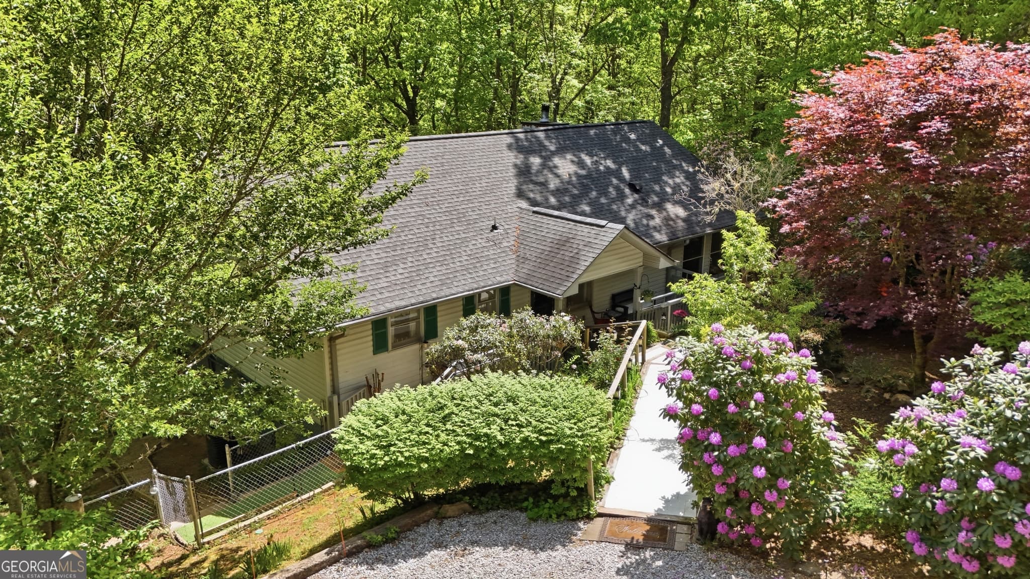 3 bedroom, 3 bathroom, 2,688 sq ft single family residence for sale at 584 Battle Branch Vistas Drive, Franklin, NC 28734 — photo 5