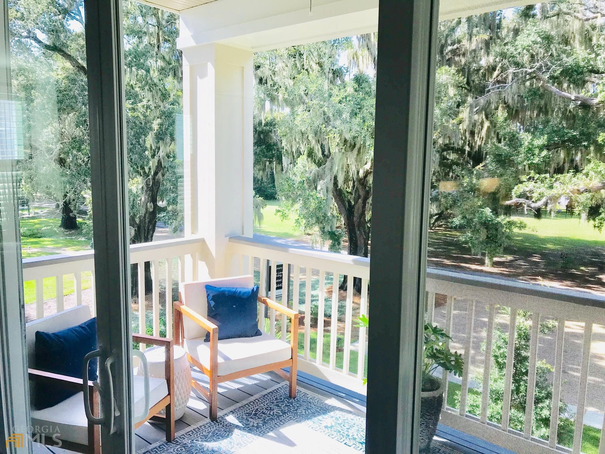 3 bedroom, 2 bathroom, 1,760 sq ft condominium for rent at 111 Gascoigne Avenue 204, St. Simons, GA 31522 for $5,500 a month — photo 8