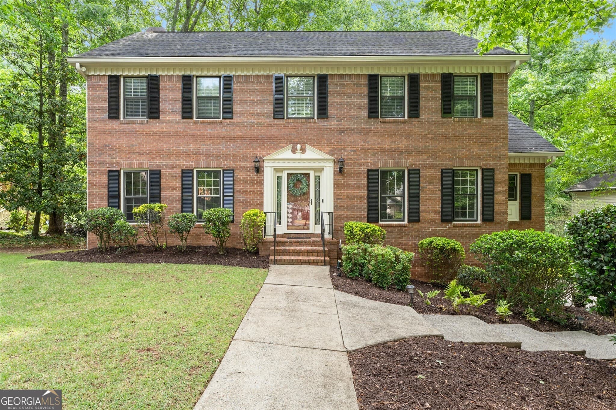 4 bedroom, 3.5 bathroom, 3,572 sq ft single family residence sold at 1025 Charlton Trace, Marietta, GA 30064