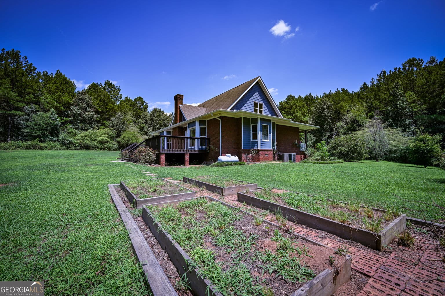 4 bedroom, 3 bathroom, 2,329 sq ft single family residence for sale at 160 River Lane, Covington, GA 30016 — photo 7