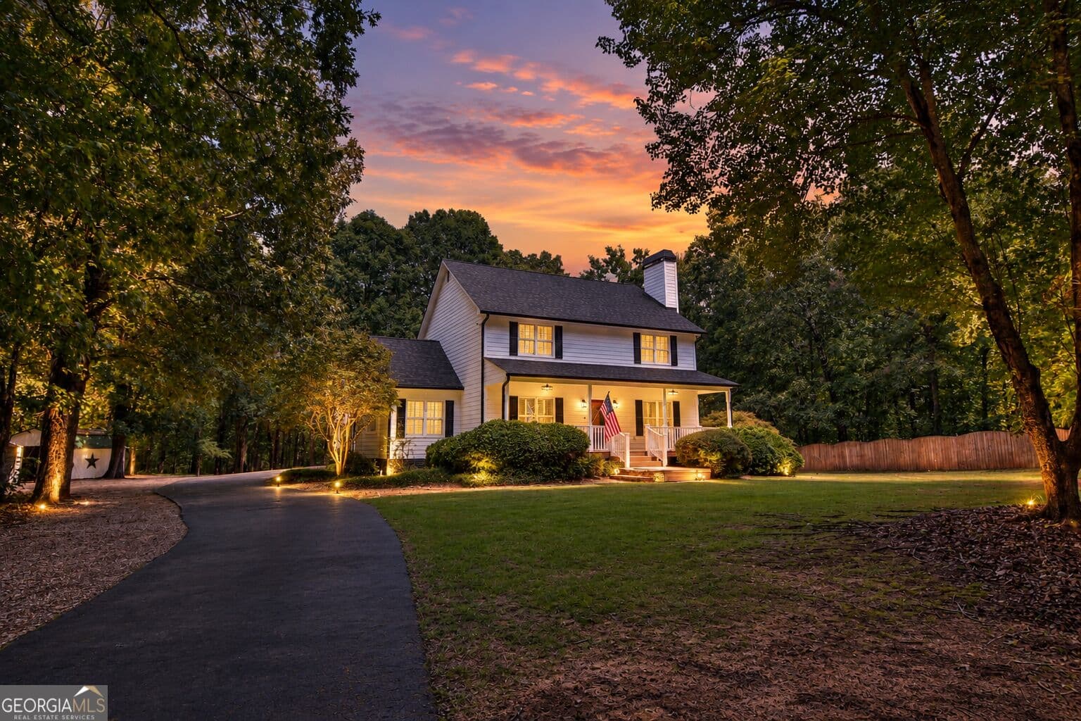 6 bedroom, 5.5 bathroom, 5,223 sq ft single family residence for sale at 279 Chestnut Hill Road, Griffin, GA 30224 — photo 2