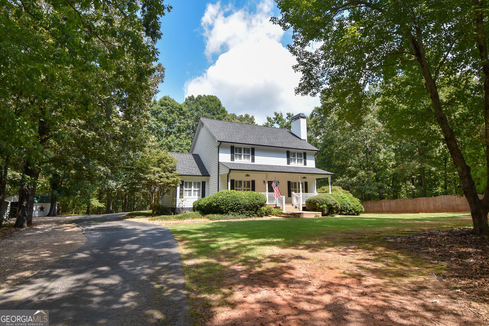 6 bedroom, 5.5 bathroom, 5,223 sq ft single family residence for sale at 279 Chestnut Hill Road, Griffin, GA 30224 — photo 1 of 79