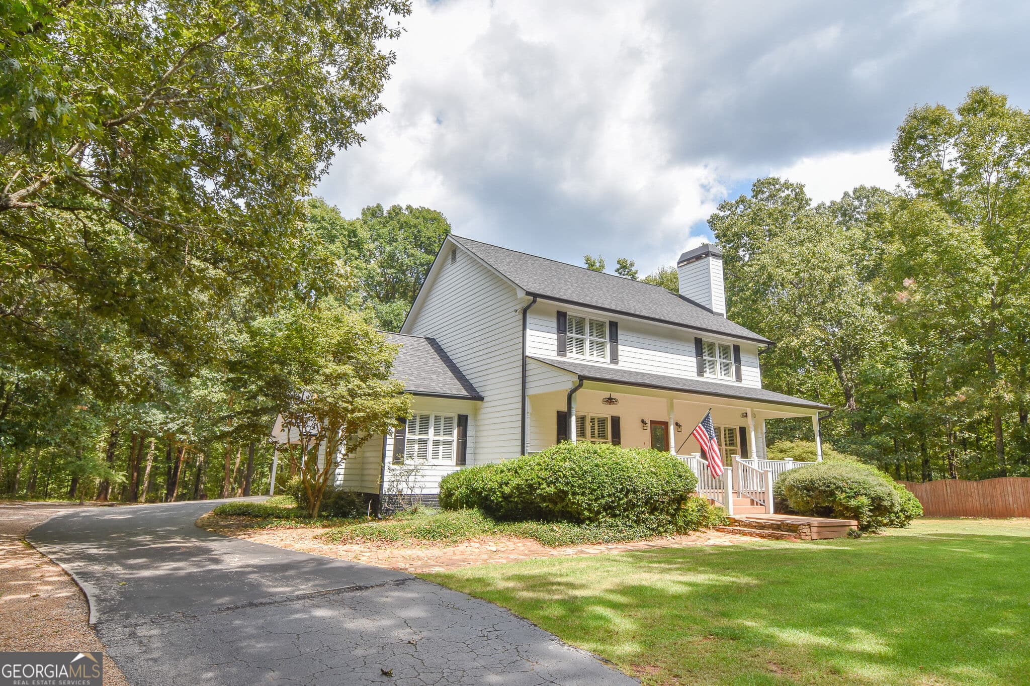 6 bedroom, 5.5 bathroom, 5,223 sq ft single family residence for sale at 279 Chestnut Hill Road, Griffin, GA 30224 — photo 8