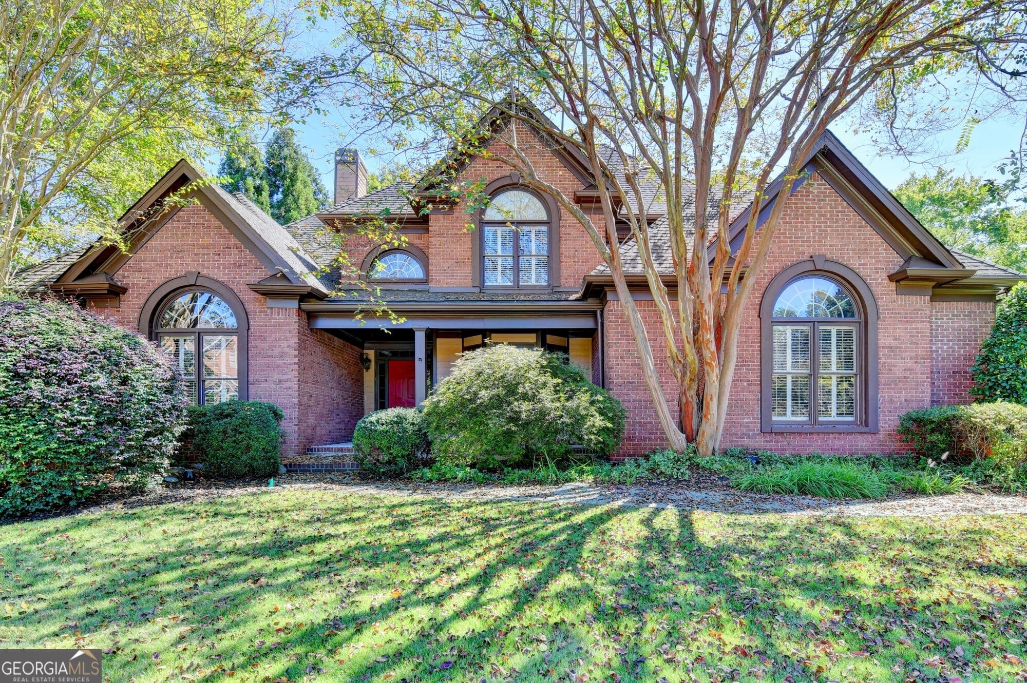 5 bedroom, 4.5 bathroom, 5,258 sq ft single family residence for sale at 4081 Blue Iris Hollow, Peachtree Corners, GA 30092 — photo 2