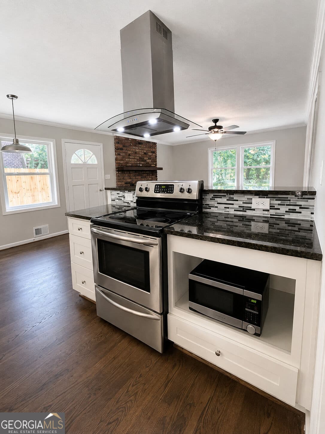 3 bedroom, 2.5 bathroom, 1,628 sq ft single family residence for rent at 3148 Roberts Road, Duluth, GA 30096 for $2,400 a month — photo 6