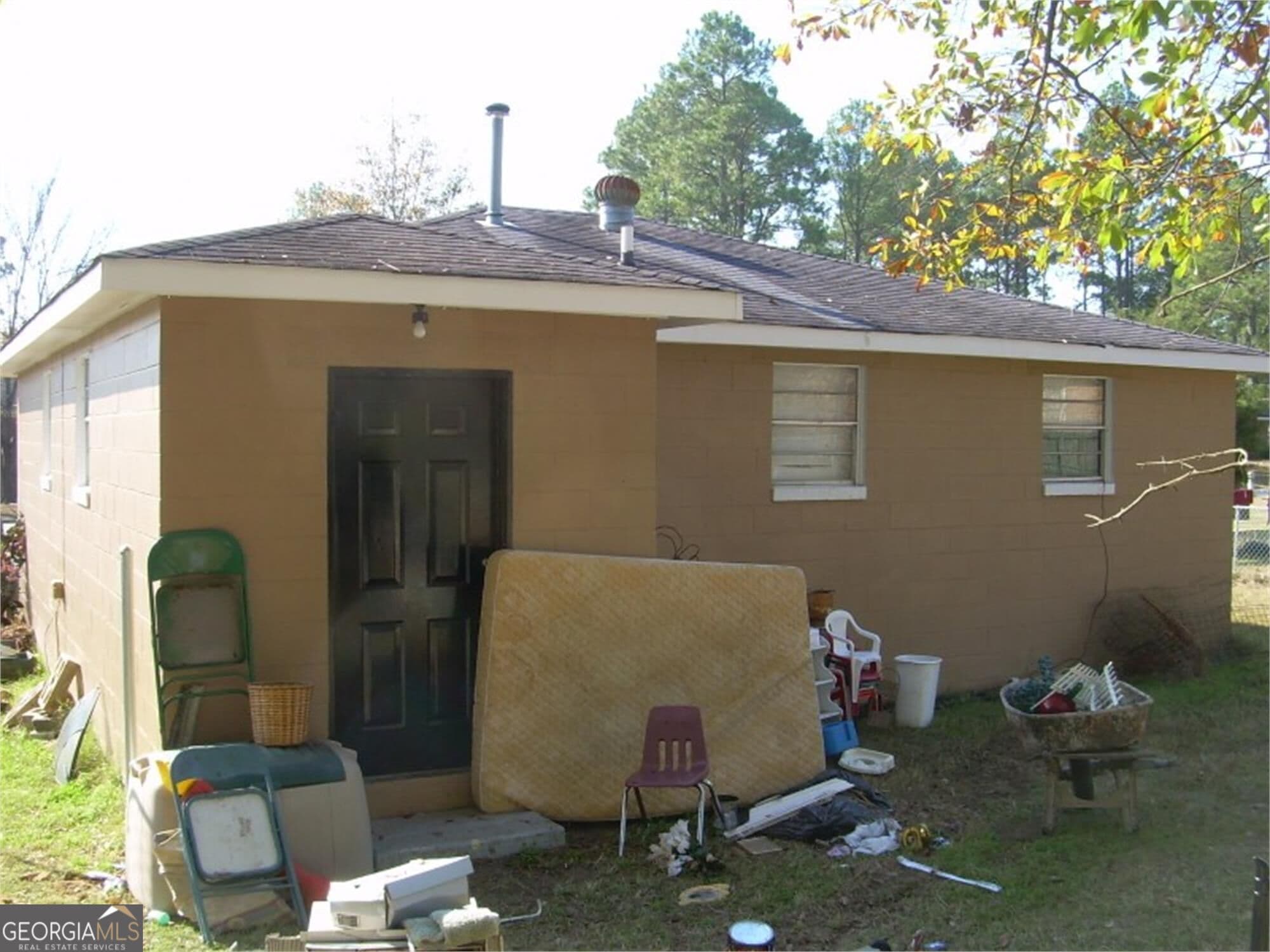 3 bedroom, 1 bathroom, 1,042 sq ft single family residence for sale at 503 Willard Avenue, Albany, GA 31701 — photo 4