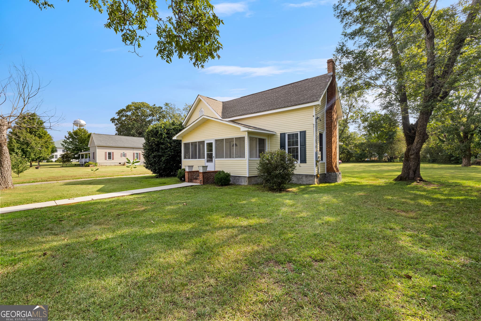 2 bedroom, 1 bathroom, 1,614 sq ft single family residence for sale at 95 College Street, Yatesville, GA 31097 — photo 4