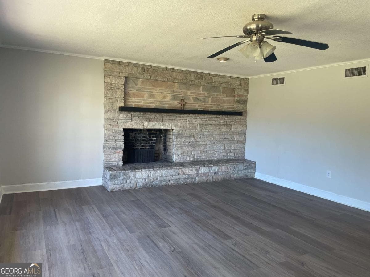 3 bedroom, 3 bathroom, 2,282 sq ft single family residence for sale at 412 W Fourth Street, Vidalia, GA 30474 — photo 3
