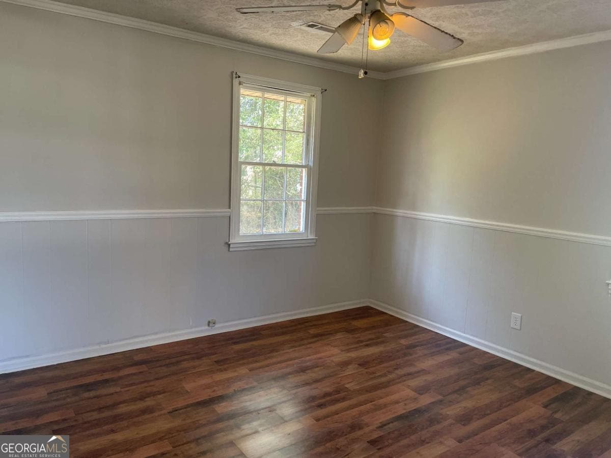 3 bedroom, 3 bathroom, 2,282 sq ft single family residence for sale at 412 W Fourth Street, Vidalia, GA 30474 — photo 9