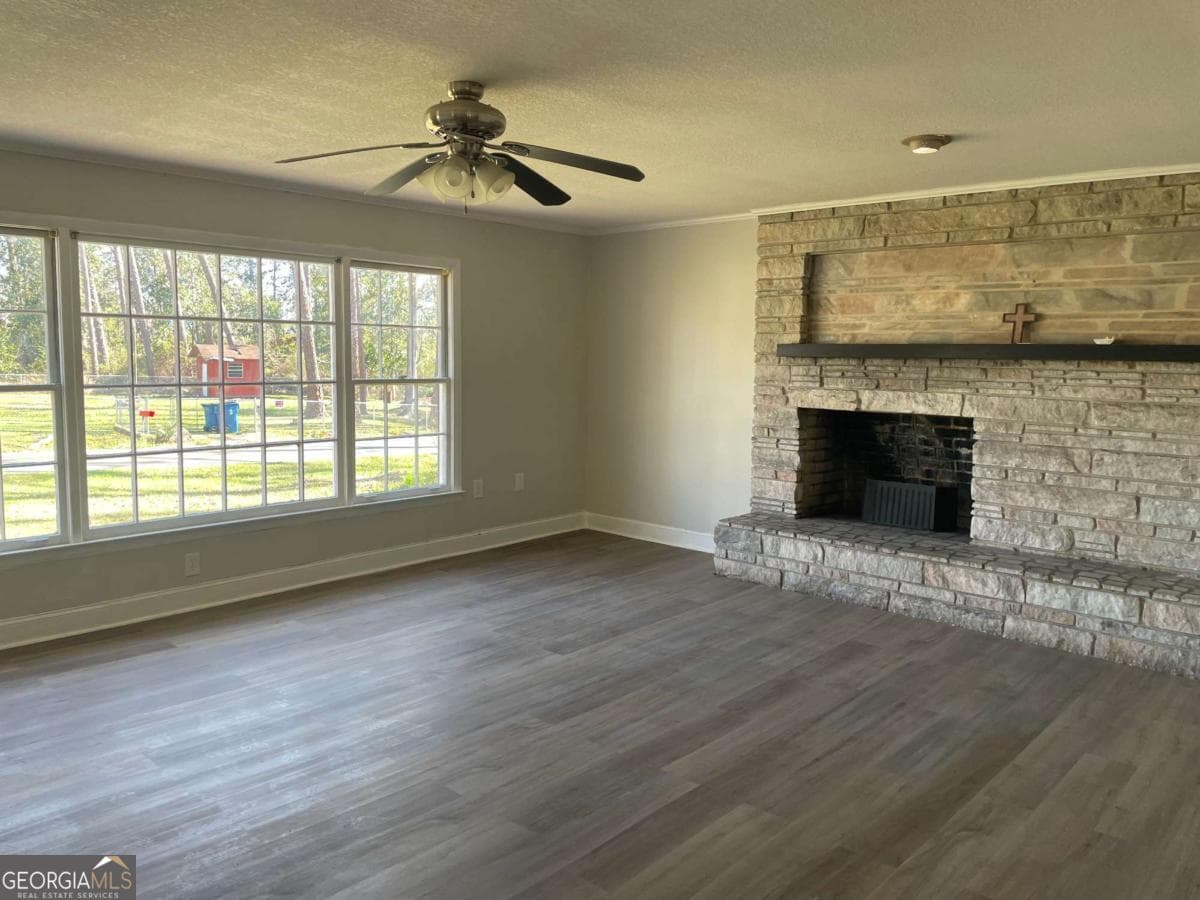 3 bedroom, 3 bathroom, 2,282 sq ft single family residence for sale at 412 W Fourth Street, Vidalia, GA 30474 — photo 4