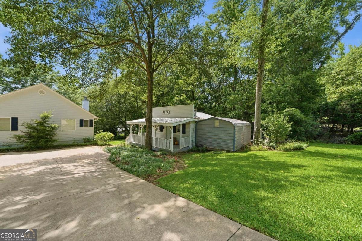 5 bedroom, 4 bathroom single family residence for sale at 179 Napier Drive, Eatonton, GA 31024 — photo 7