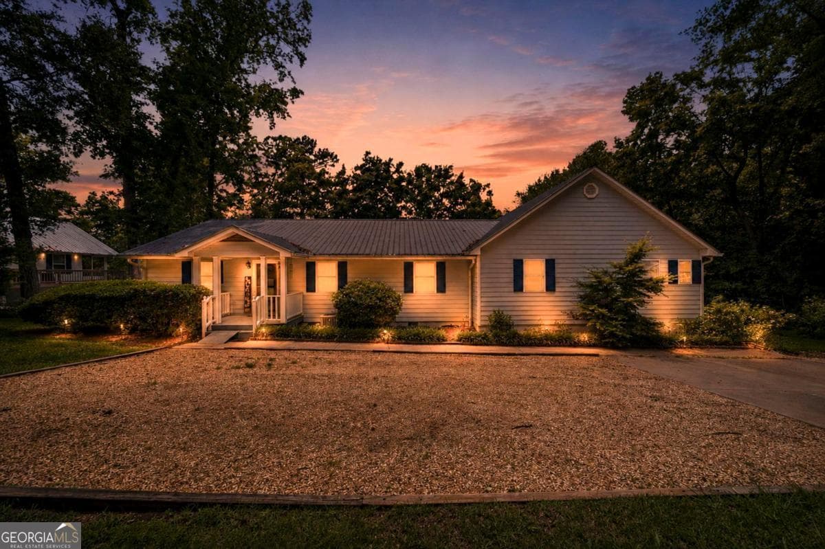 5 bedroom, 4 bathroom single family residence for sale at 179 Napier Drive, Eatonton, GA 31024 — photo 3