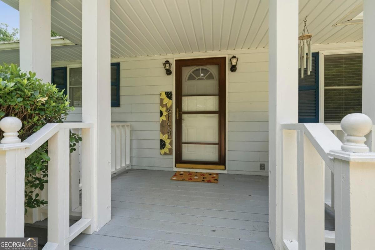 5 bedroom, 4 bathroom single family residence for sale at 179 Napier Drive, Eatonton, GA 31024 — photo 8