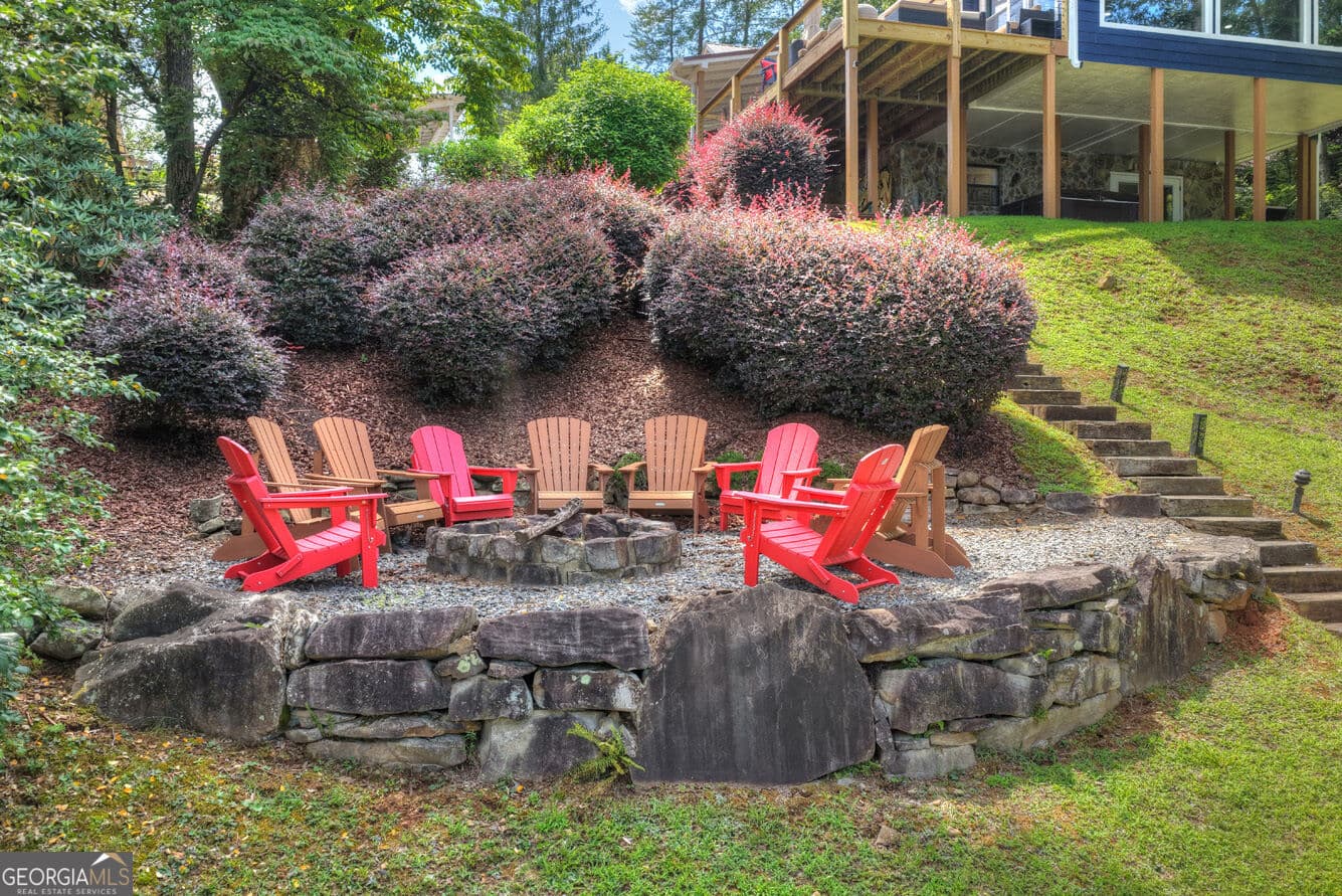4 bedroom, 4.5 bathroom, 3,272 sq ft single family residence for sale at 209 Marina Drive, Blue Ridge, GA 30513 — photo 10