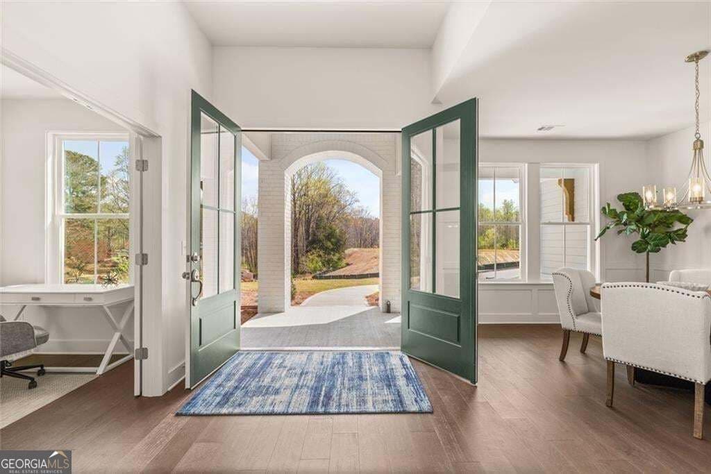 5 bedroom, 4.5 bathroom, 3,789 sq ft single family residence for sale at 8290 Creekside Overlook Drive, Gainesville, GA 30506 — photo 9