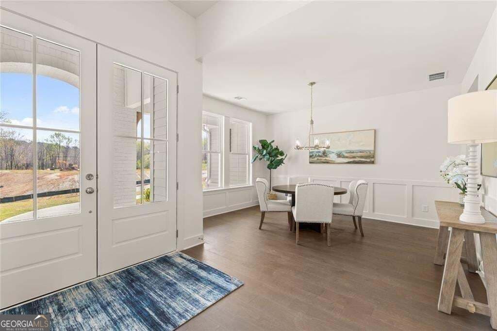 5 bedroom, 4.5 bathroom, 3,789 sq ft single family residence for sale at 8290 Creekside Overlook Drive, Gainesville, GA 30506 — photo 10