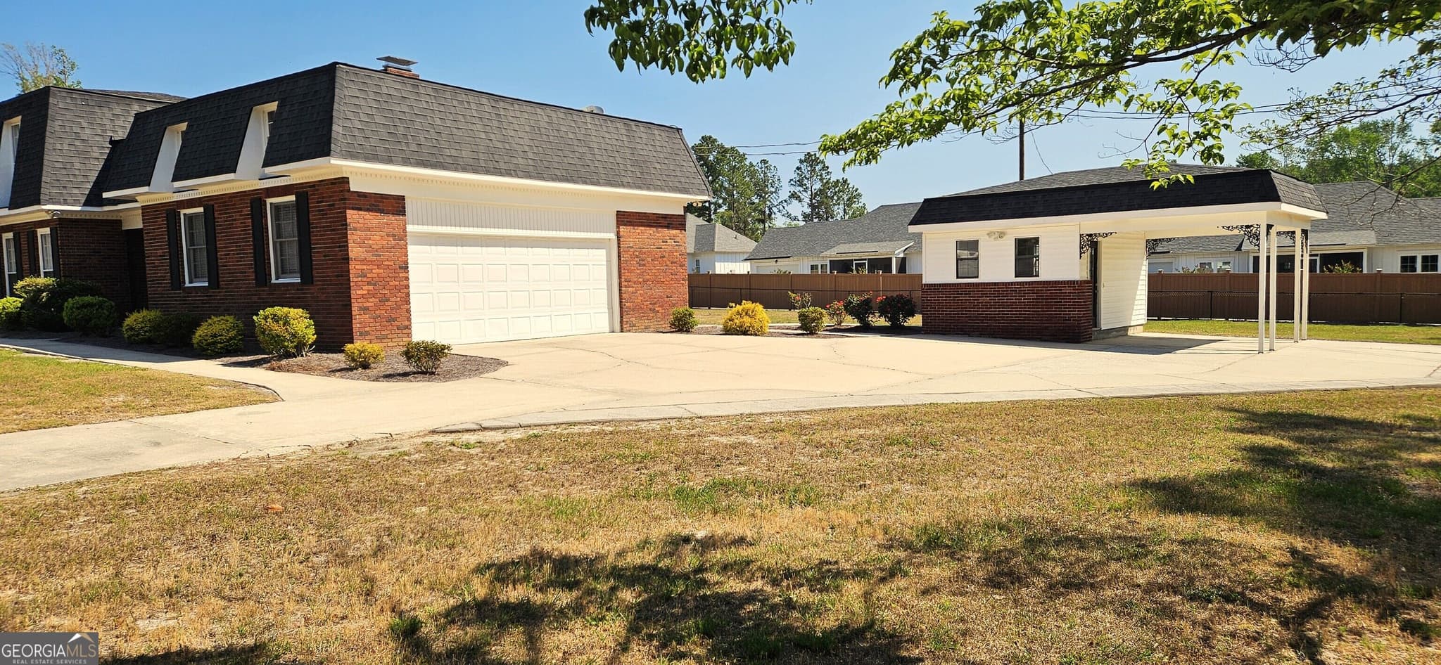 4 bedroom, 3 bathroom, 3,006 sq ft single family residence for sale at 402 Brannen Drive, Statesboro, GA 30458 — photo 4