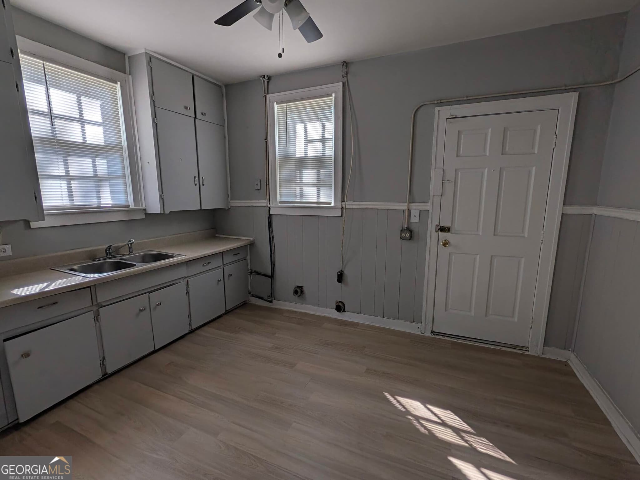 2 bedroom, 1 bathroom, 1,144 sq ft single family residence for sale at 509 N Harding Street, Albany, GA 31701 — photo 5
