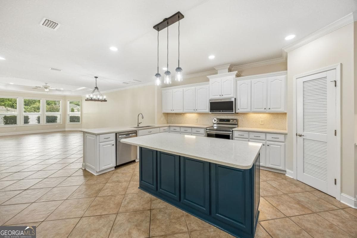 4 bedroom, 3 bathroom, 2,348 sq ft single family residence for sale at 126 MILLER Court, Kingsland, GA 31548 — photo 7