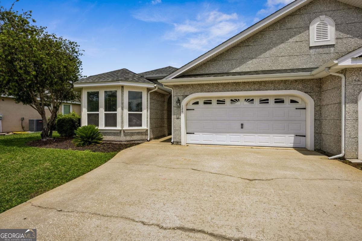 4 bedroom, 3 bathroom, 2,348 sq ft single family residence for sale at 126 MILLER Court, Kingsland, GA 31548 — photo 3