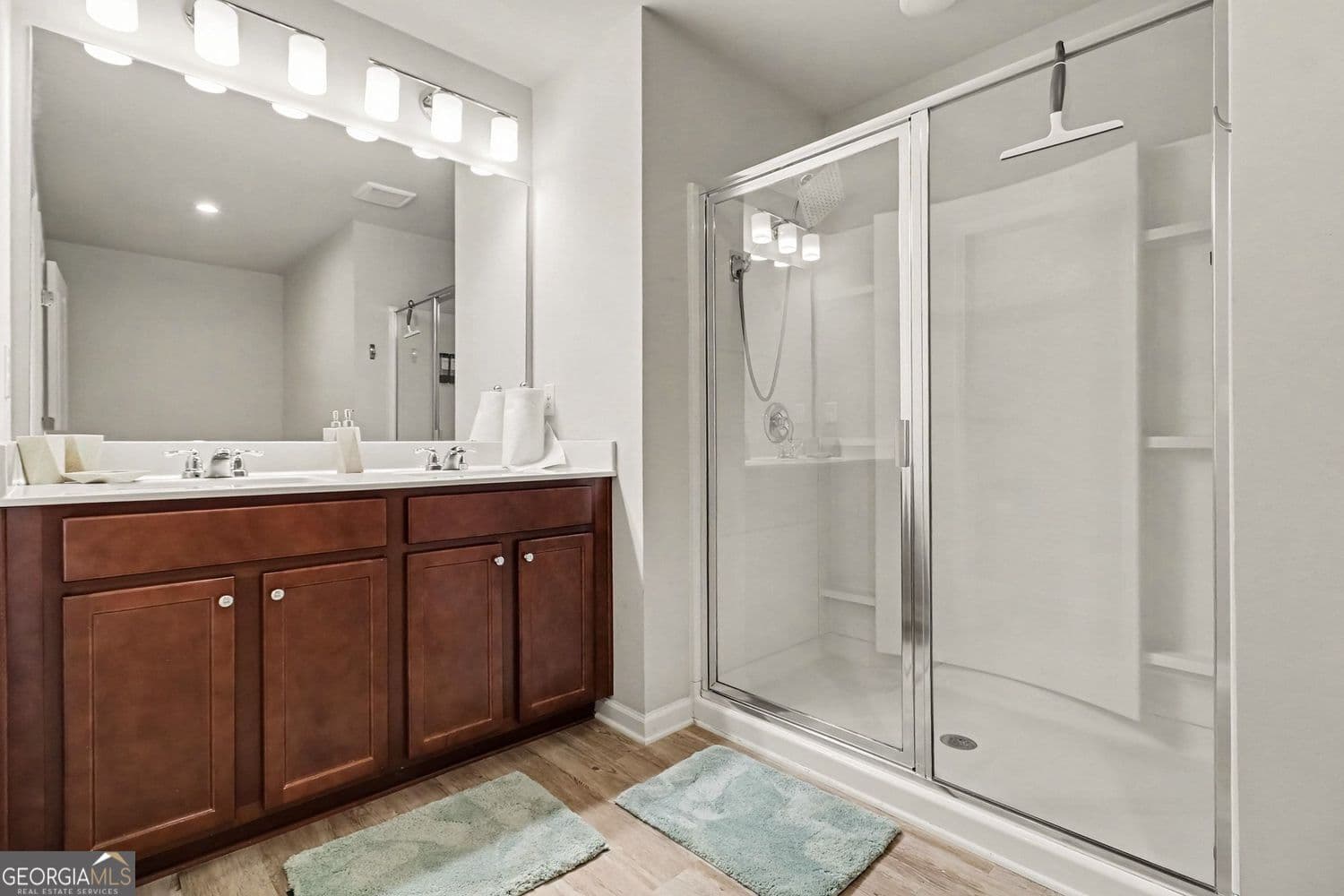 3 bedroom, 2.5 bathroom, 1,784 sq ft townhouse for sale at 6131 Centennial Run, Atlanta, GA 30349 — photo 10