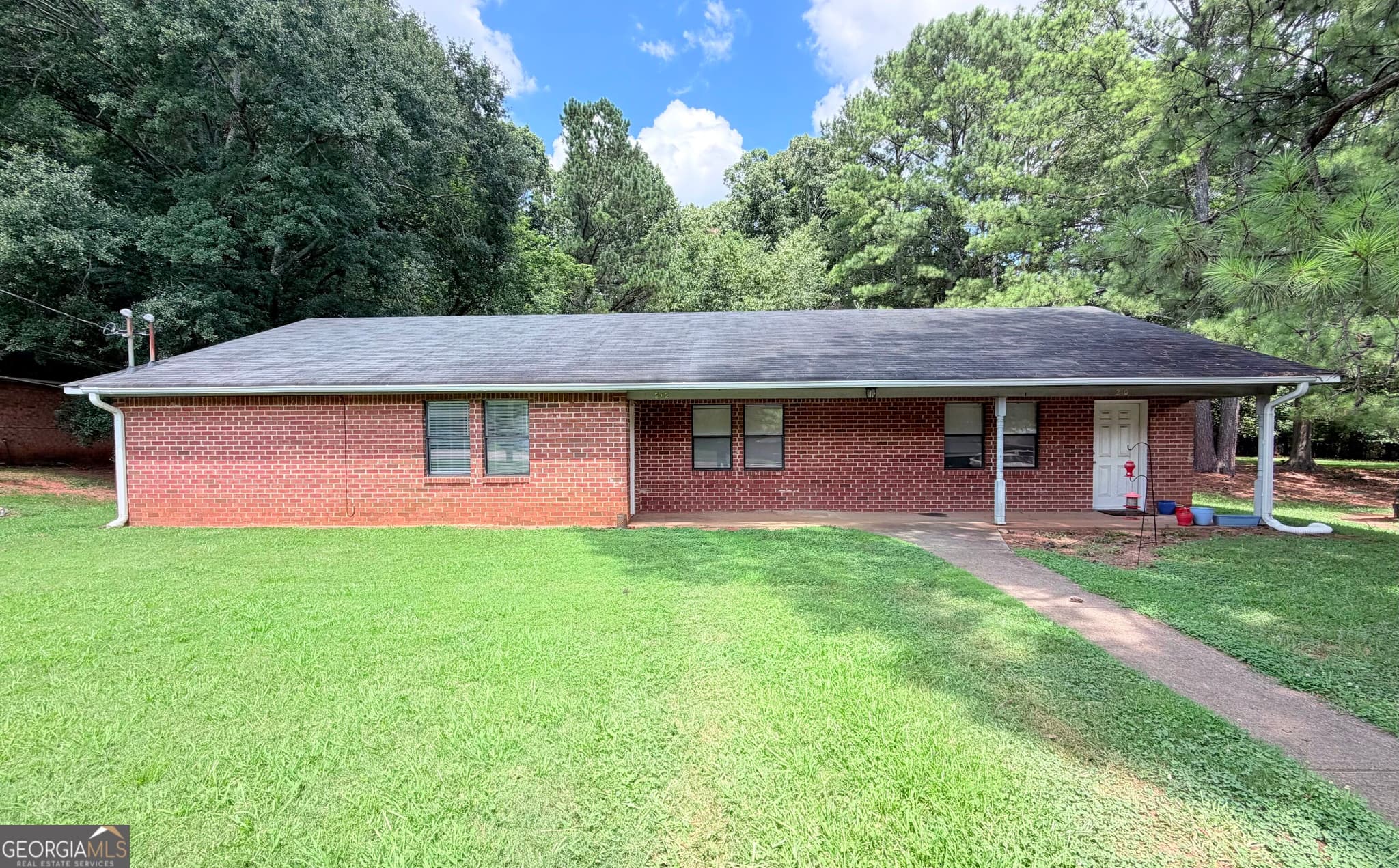 2 bedroom, 2 bathroom, 1,126 sq ft townhouse for rent at 212 E Paces Drive, Athens, GA 30605 for $1,150 a month — photo 1 of 1