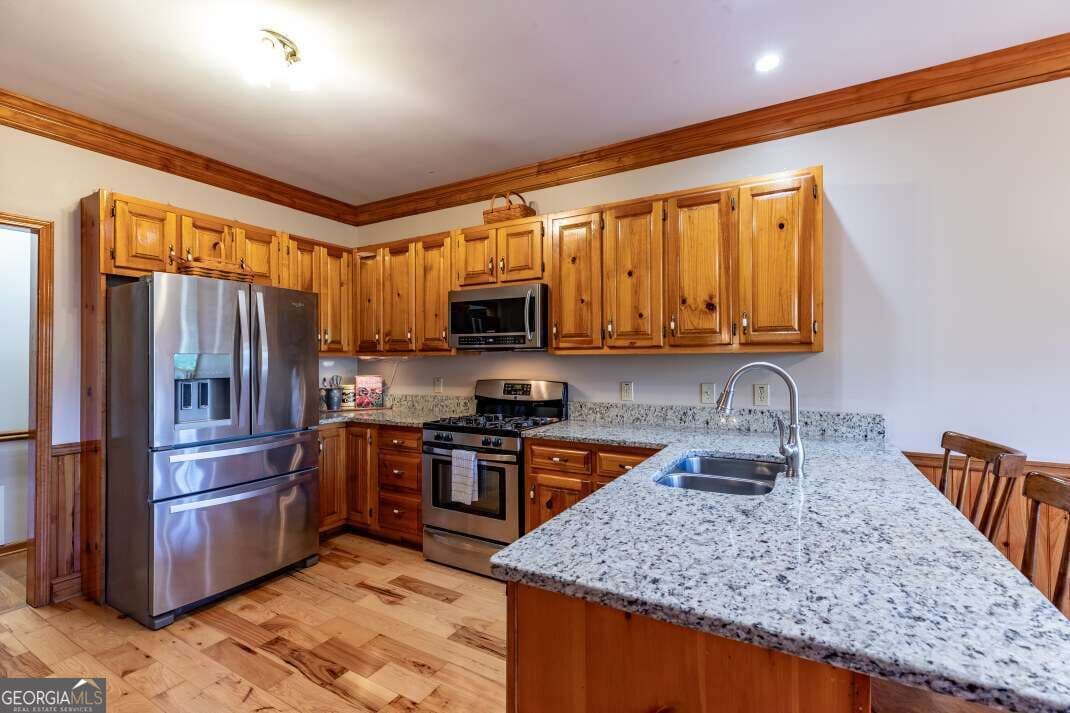 3 bedroom, 2.5 bathroom, 3,532 sq ft single family residence for sale at 409 Owensby Mill Drive, Ellijay, GA 30536 — photo 6