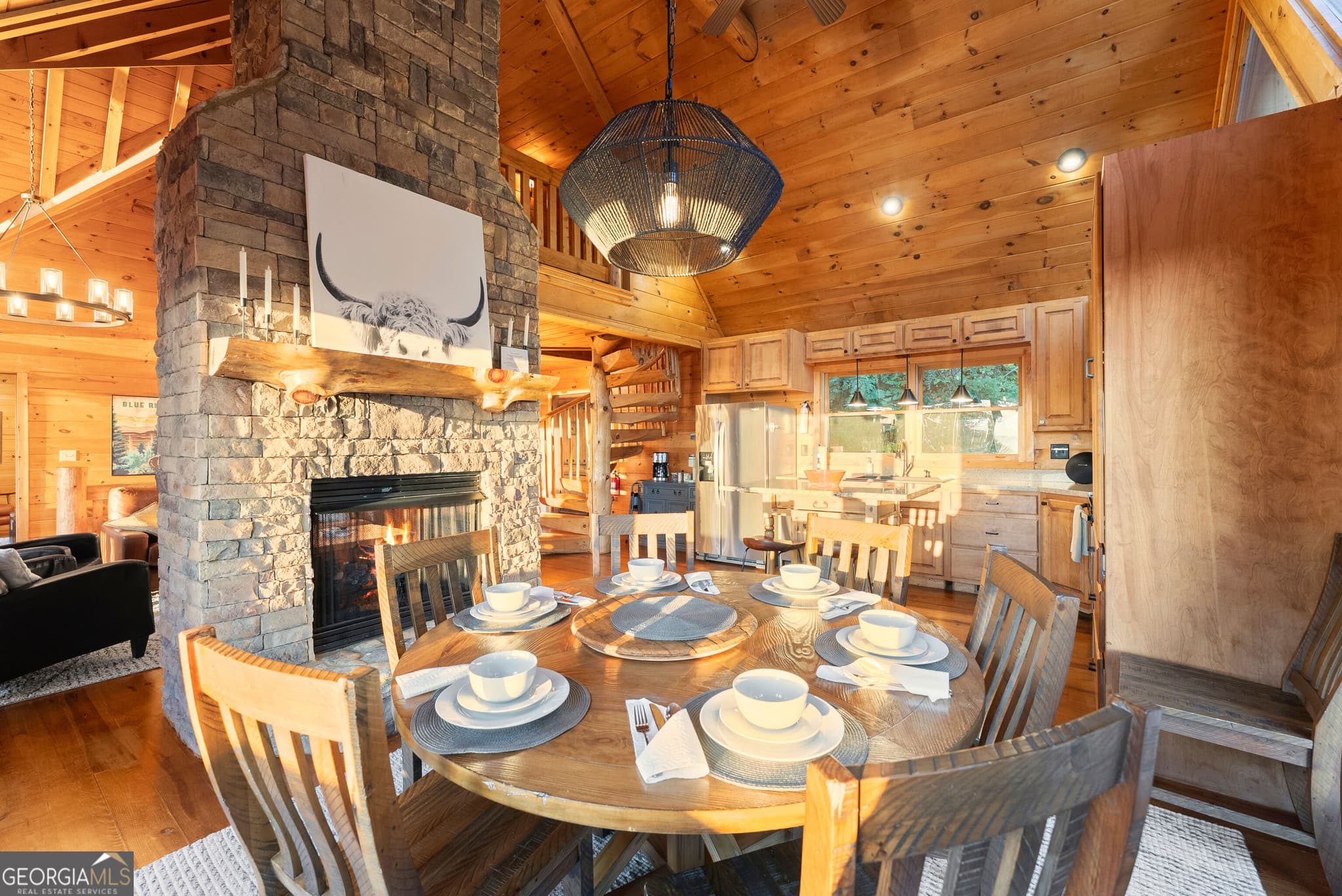 4 bedroom, 3.5 bathroom, 2,665 sq ft cabin,single family residence for sale at 144 Point Of View Road, Blue Ridge, GA 30513 — photo 6