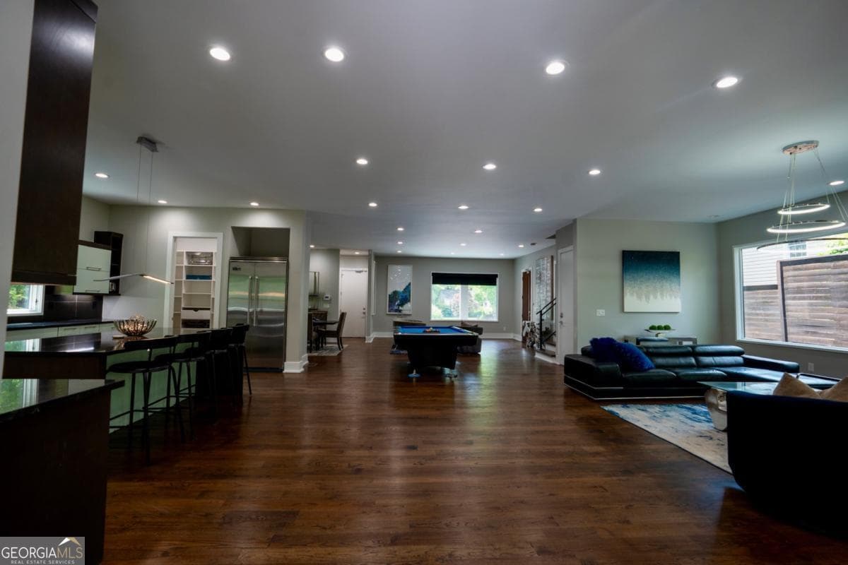 5 bedroom, 5.5 bathroom, 4,405 sq ft single family residence for rent at 1099 VISTA Trail, Atlanta, GA 30324 for $8,500 a month — photo 7