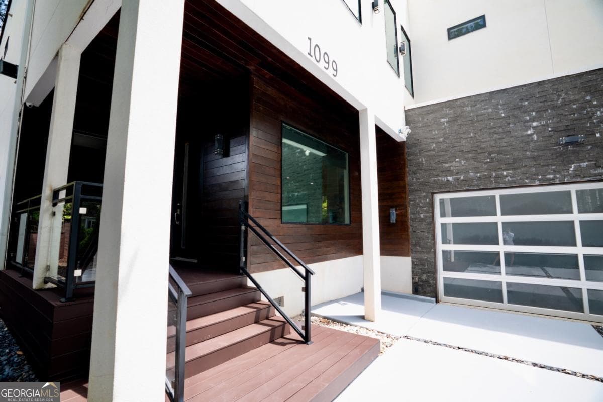 5 bedroom, 5.5 bathroom, 4,405 sq ft single family residence for rent at 1099 VISTA Trail, Atlanta, GA 30324 for $8,500 a month — photo 5
