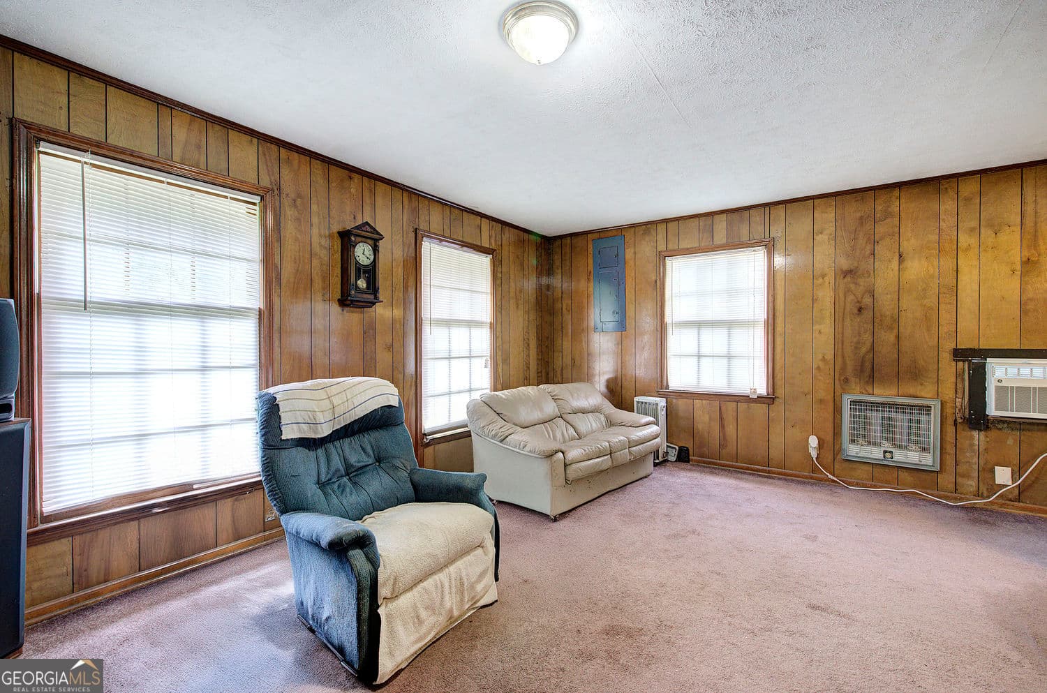 2 bedroom, 2 bathroom, 1,495 sq ft single family residence for sale at 105 Meadow Lane, Cartersville, GA 30120 — photo 7