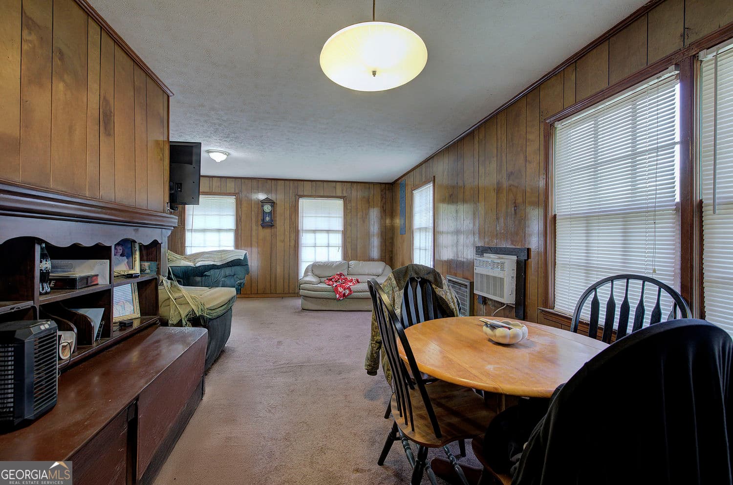 2 bedroom, 2 bathroom, 1,495 sq ft single family residence for sale at 105 Meadow Lane, Cartersville, GA 30120 — photo 5