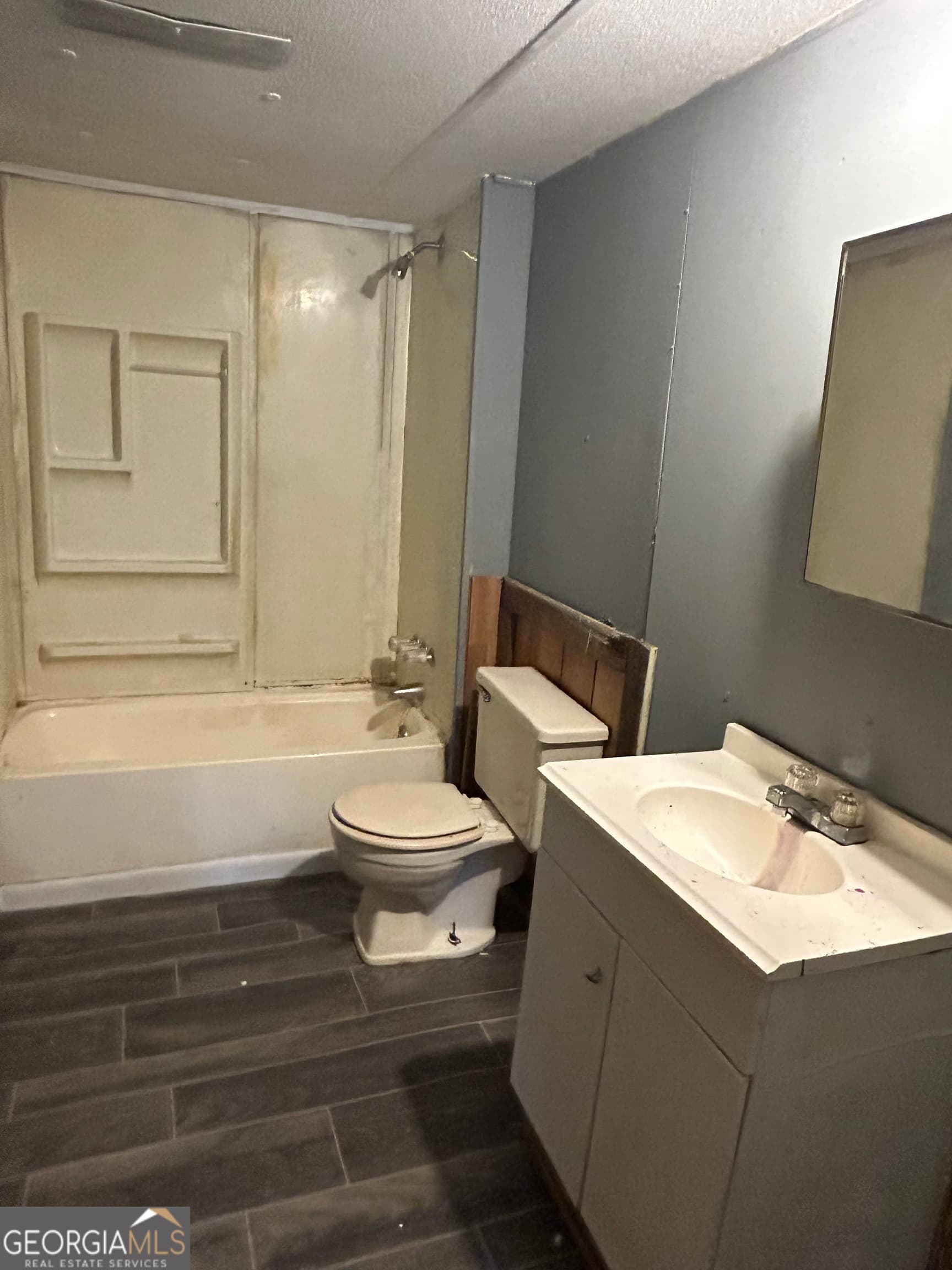 3 bedroom, 2 bathroom, 1,568 sq ft manufactured home,single family residence for sale at 264 Lakeview Drive, Locust Grove, GA 30248 — photo 10