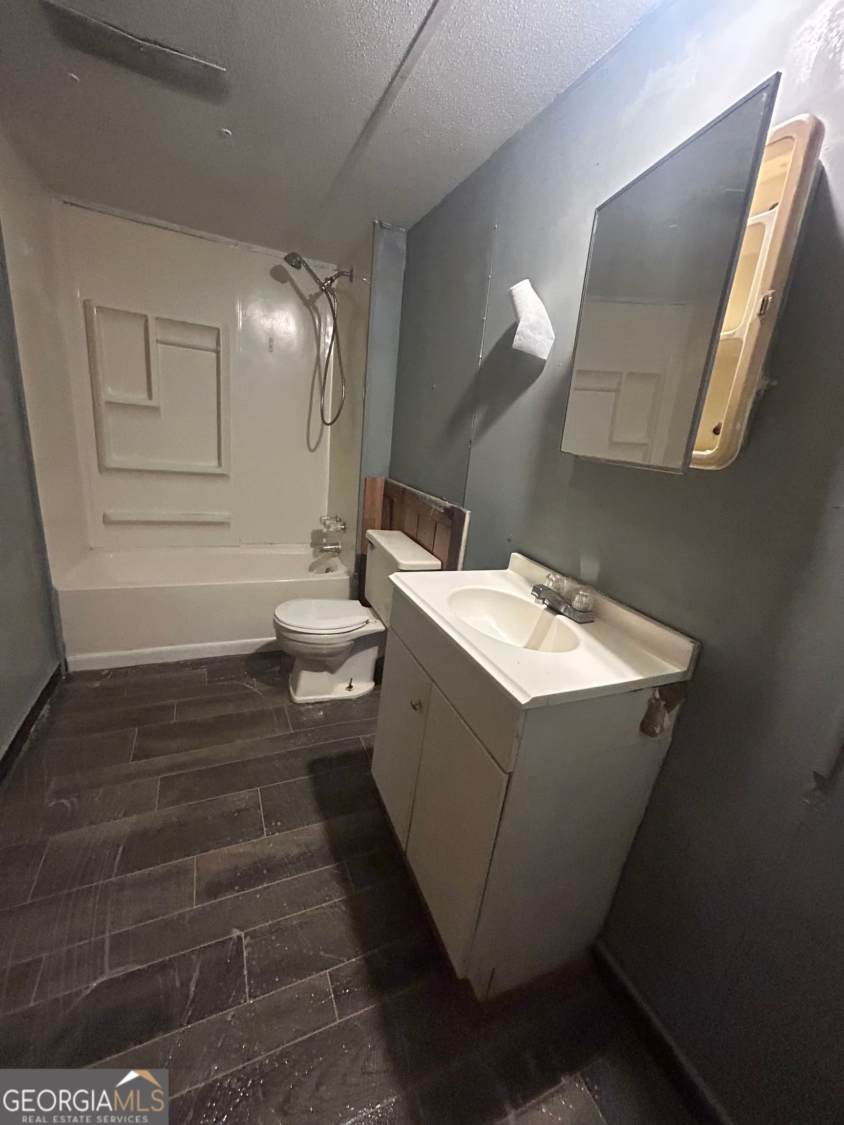 3 bedroom, 2 bathroom, 1,568 sq ft manufactured home,single family residence for sale at 264 Lakeview Drive, Locust Grove, GA 30248 — photo 4