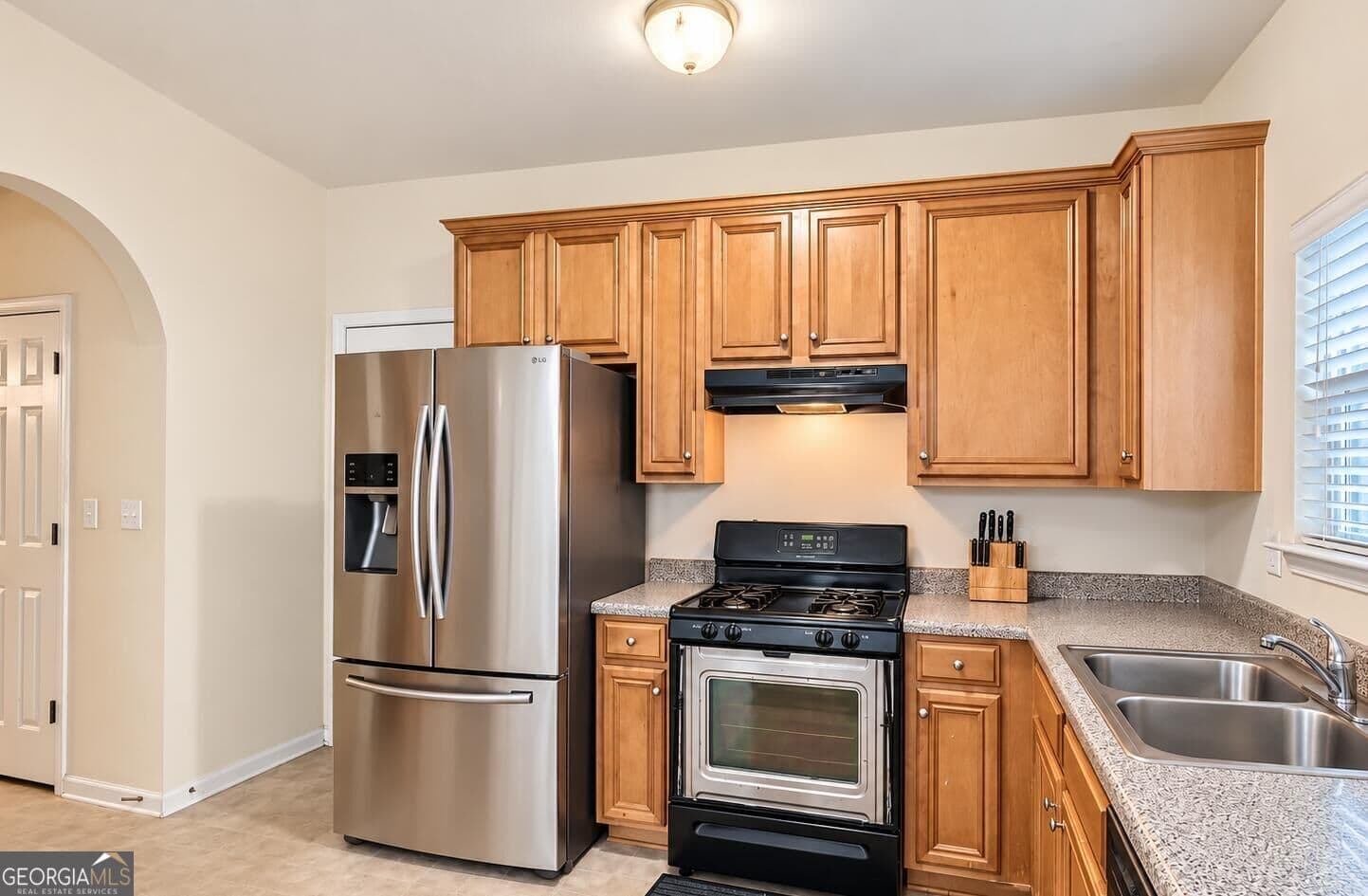 4 bedroom, 2.5 bathroom, 2,780 sq ft single family residence for sale at 5167 Upper Elm Street, Atlanta, GA 30349 — photo 9