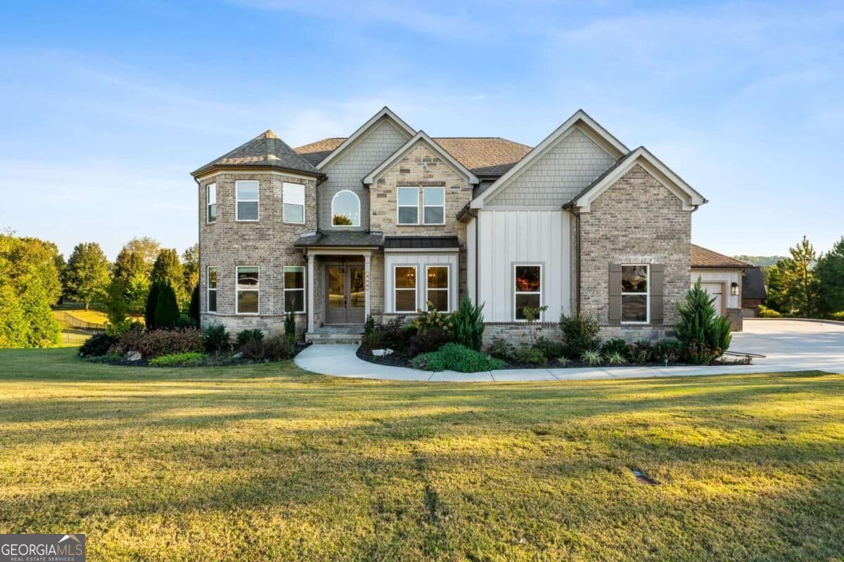 5 bedroom, 4.5 bathroom, 4,004 sq ft single family residence for sale at 4725 Cardinal Ridge Way, Flowery Branch, GA 30542 — photo 1 of 74
