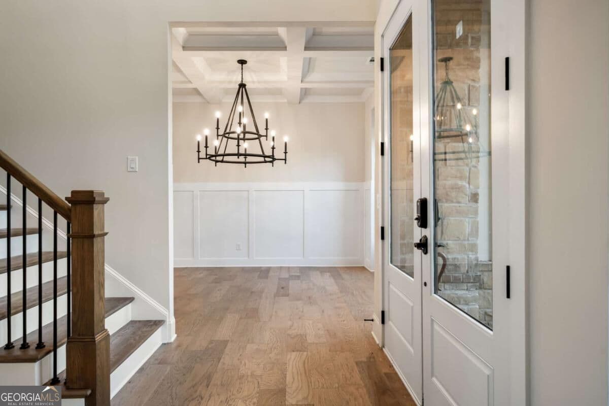 5 bedroom, 4.5 bathroom, 4,004 sq ft single family residence for sale at 4725 Cardinal Ridge Way, Flowery Branch, GA 30542 — photo 4