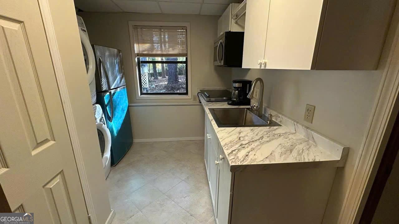 5 bedroom, 3 bathroom, 2,628 sq ft single family residence for rent at 3966 N Indian Circle, Kennesaw, GA 30144 for $850 a month — photo 6