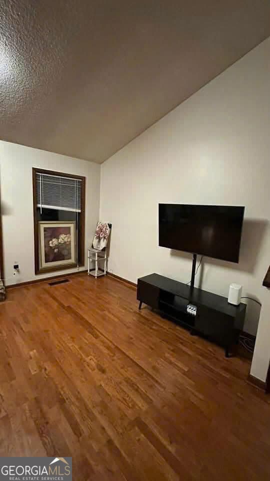 5 bedroom, 3 bathroom, 2,628 sq ft single family residence for rent at 3966 N Indian Circle, Kennesaw, GA 30144 for $850 a month — photo 3