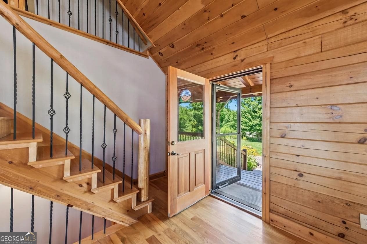 4 bedroom, 4 bathroom, 2,700 sq ft cabin,single family residence for sale at 503 Ranch Mountain Drive, Dahlonega, GA 30533 — photo 7