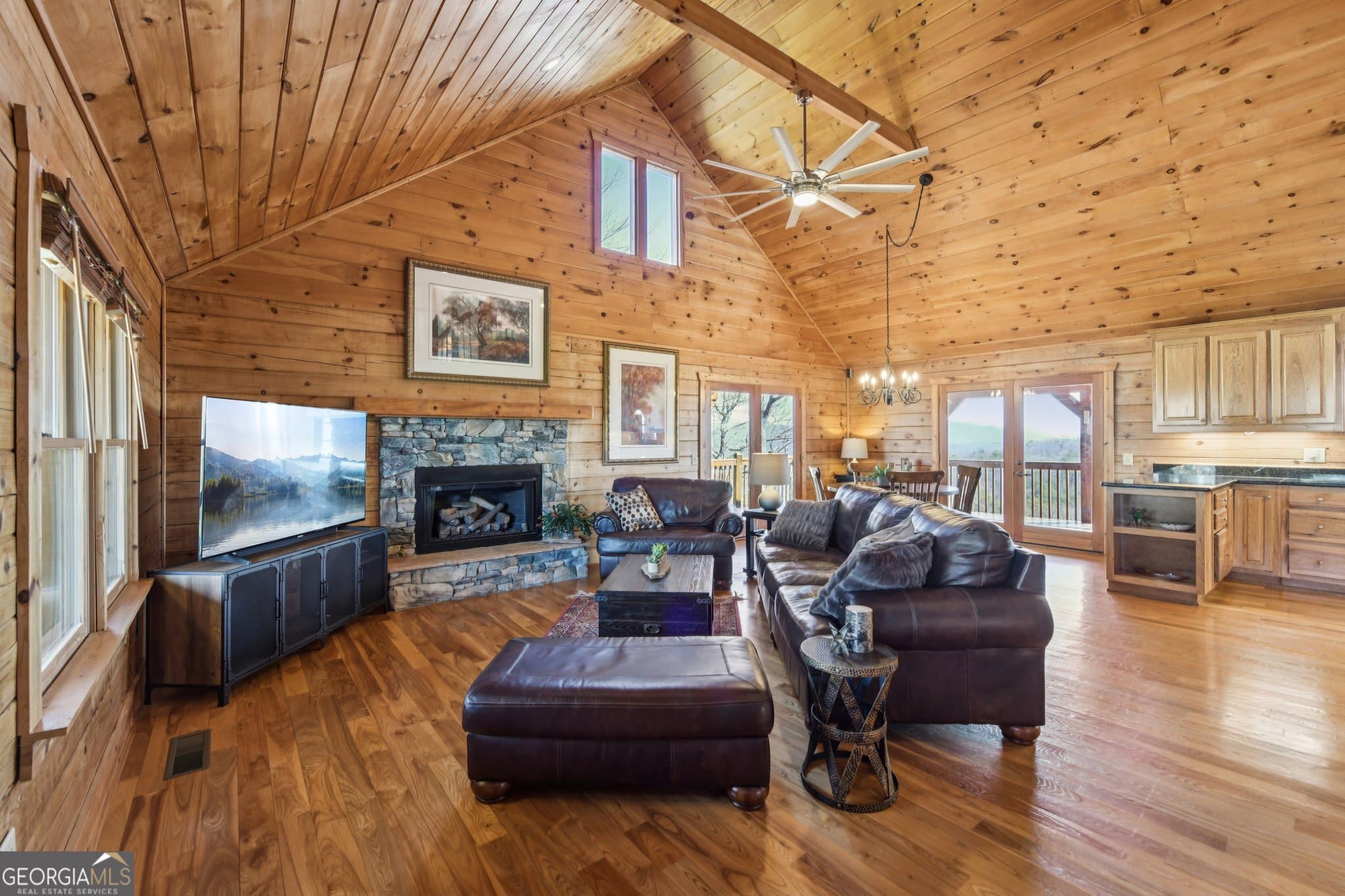 4 bedroom, 4 bathroom, 2,700 sq ft cabin,single family residence for sale at 503 Ranch Mountain Drive, Dahlonega, GA 30533 — photo 9